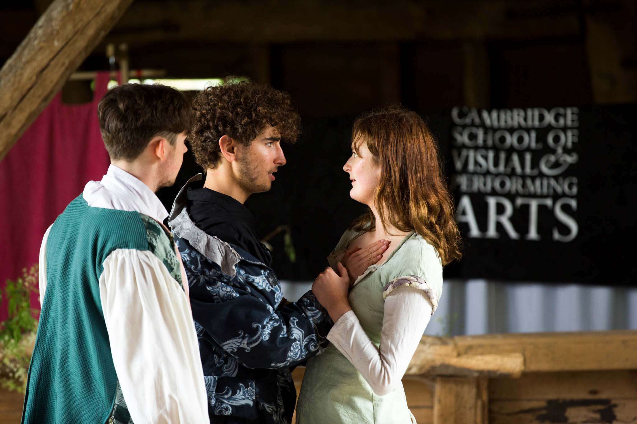 Топ школ с сильной художественной подготовкой для поступления в творческие вузы Топ школ с сильной художественной подготовкой для поступления в творческие вузы